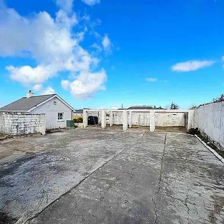 別荘 Mcbride's Bungalow, Chapel Road Dungloe ドネゴール